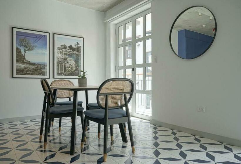 带1个卧室的带阳台的公寓, Casa Contemporánea By Wynwood House