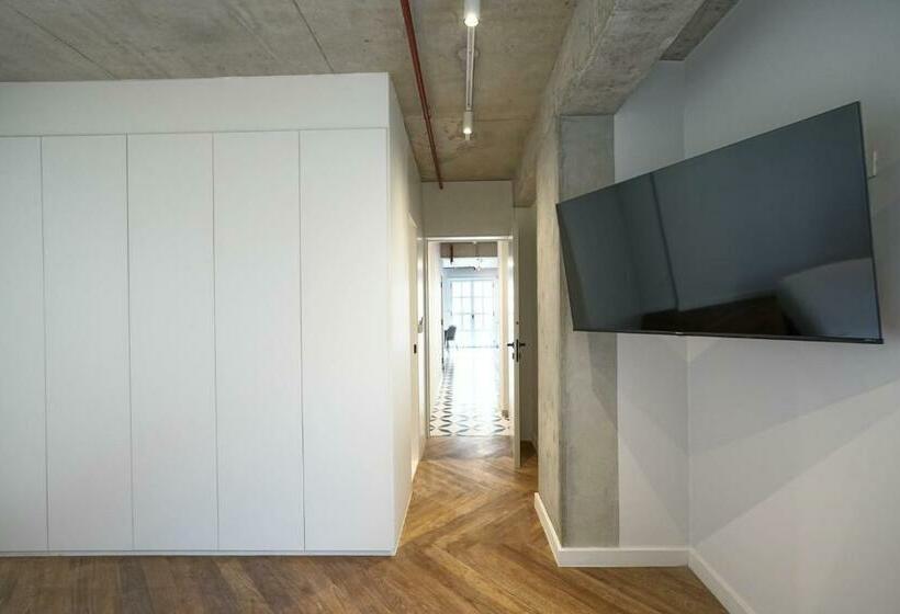 带1个卧室的带阳台的公寓, Casa Contemporánea By Wynwood House