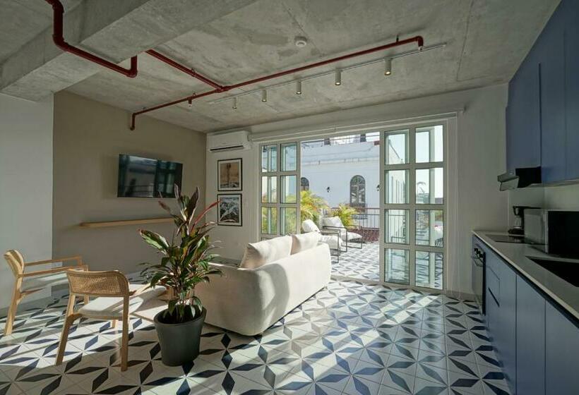 带1个卧室的带阳台的公寓, Casa Contemporánea By Wynwood House