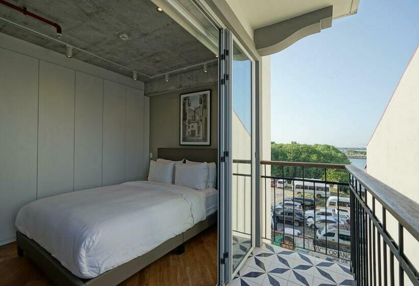 带1个卧室的带阳台的公寓, Casa Contemporánea By Wynwood House