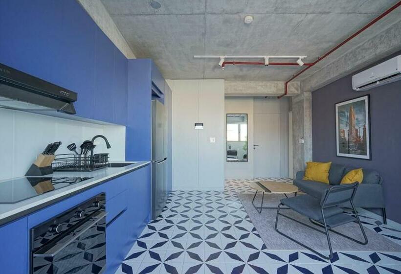 带1个卧室的带阳台的公寓, Casa Contemporánea By Wynwood House