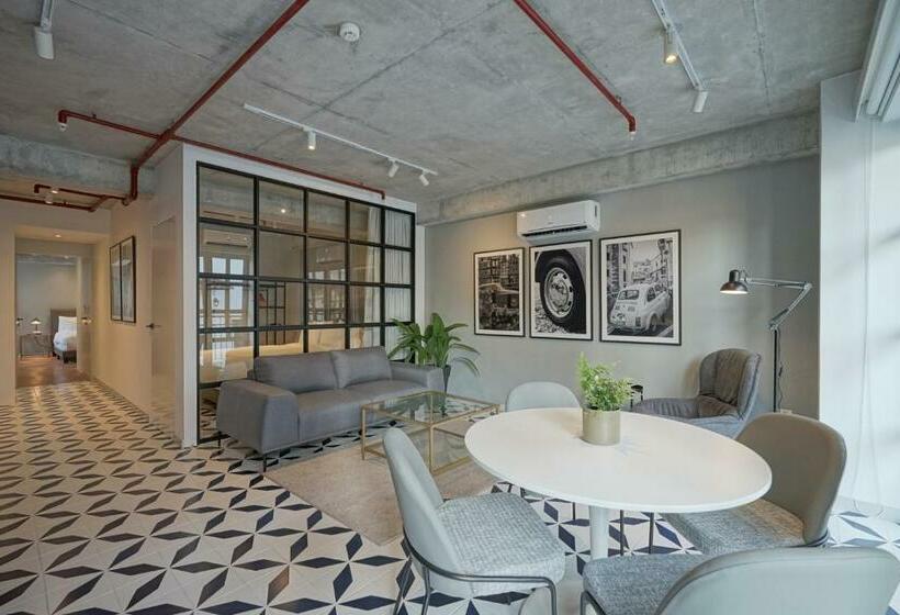 带1个卧室的带阳台的公寓, Casa Contemporánea By Wynwood House