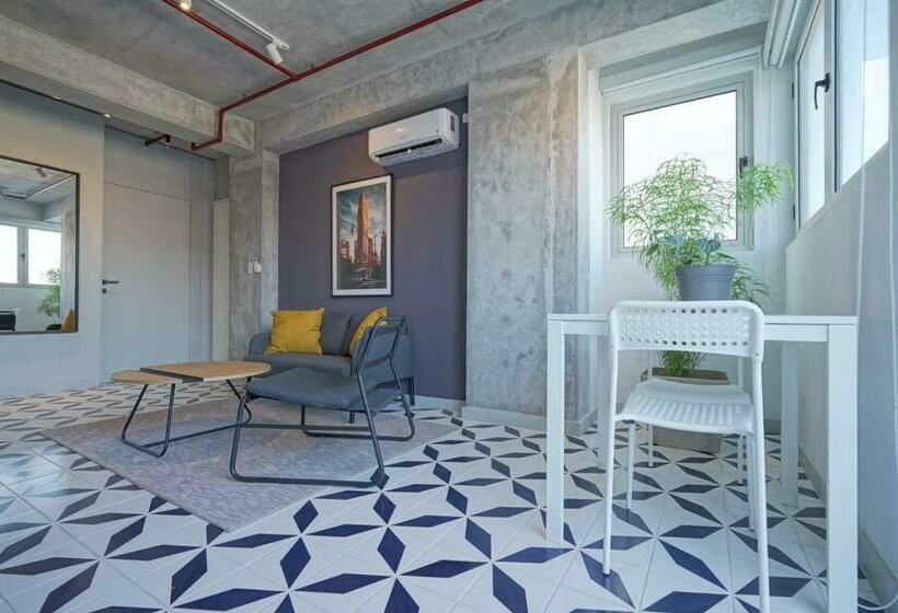 带1个卧室的带阳台的公寓, Casa Contemporánea By Wynwood House