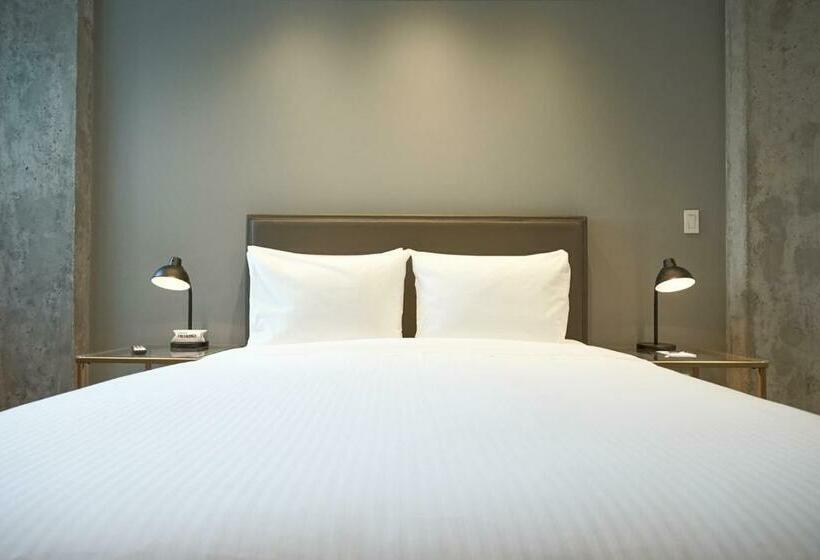 带1个卧室的带阳台的公寓, Casa Contemporánea By Wynwood House