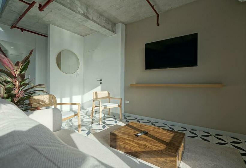 带1个卧室的带阳台的公寓, Casa Contemporánea By Wynwood House