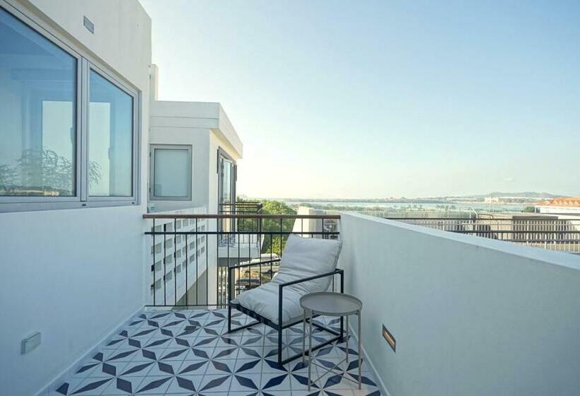 带1个卧室的带阳台的公寓, Casa Contemporánea By Wynwood House