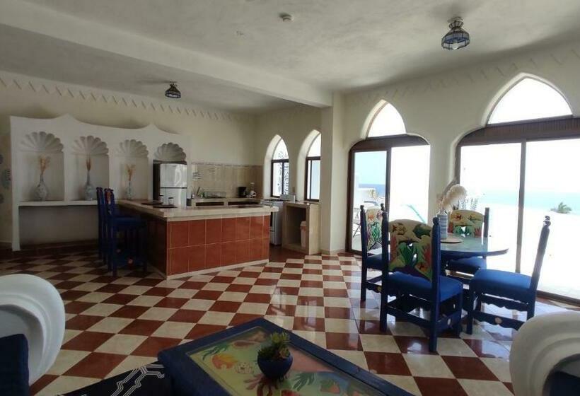 דירת חדר נוף לים, Villas Paradise