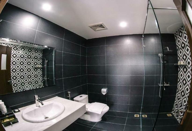 اتاق لوکس سه تخته, Lao Cai Liberty