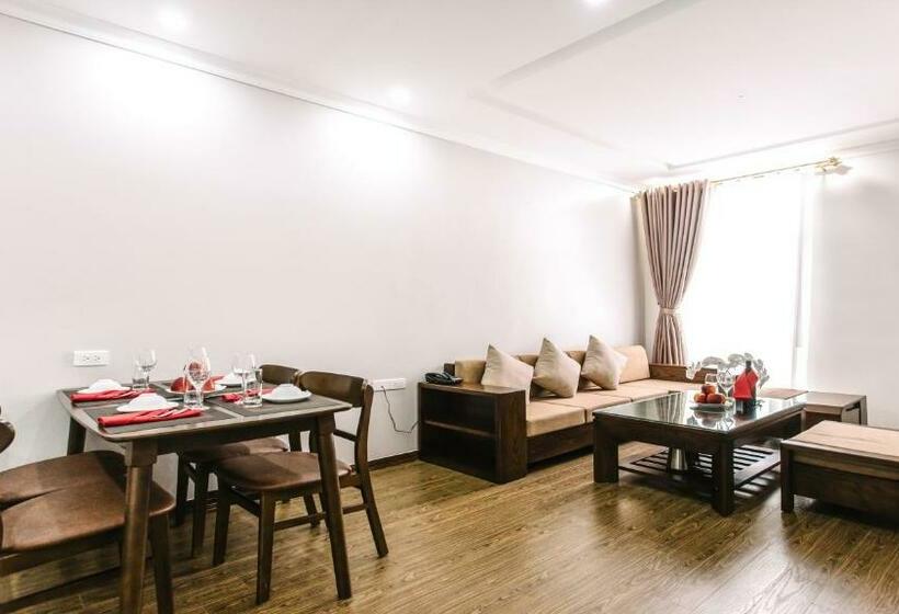 اتاق لوکس خانوادگی, Lao Cai Liberty