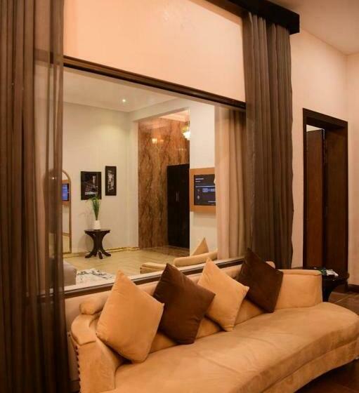 سوئیت پرزیدنت, Swan Suites