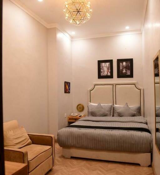 سوئیت پرزیدنت, Swan Suites