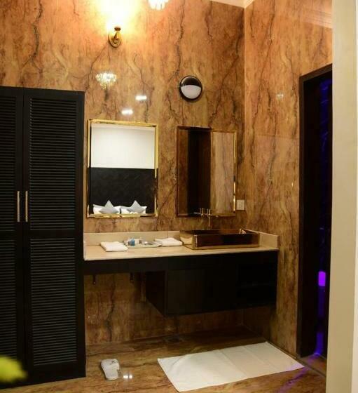 سوئیت پرزیدنت, Swan Suites