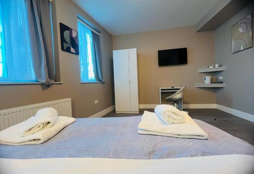 标准间, Paragraph Palmers Green