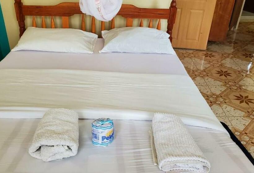 اتاق اکونومی, Pilgrims Resort