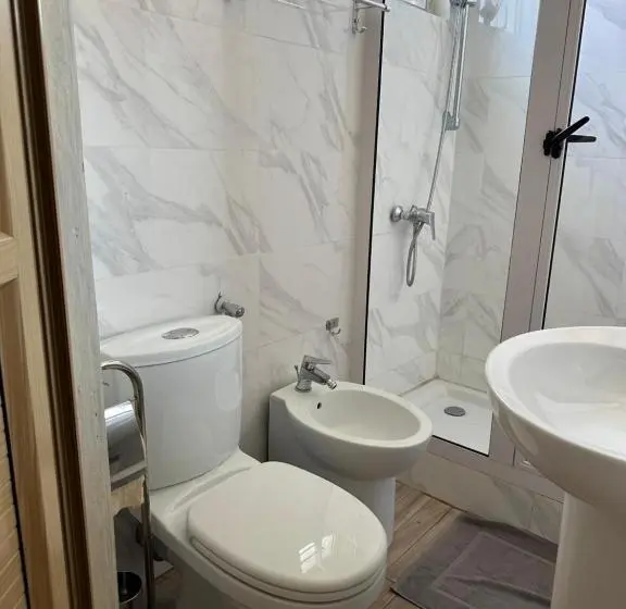 اتاق استاندارد با بالکن, Eleganz Residence