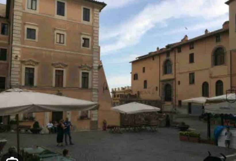 خانه 2 خوابه, Laviniahouse Nettuno