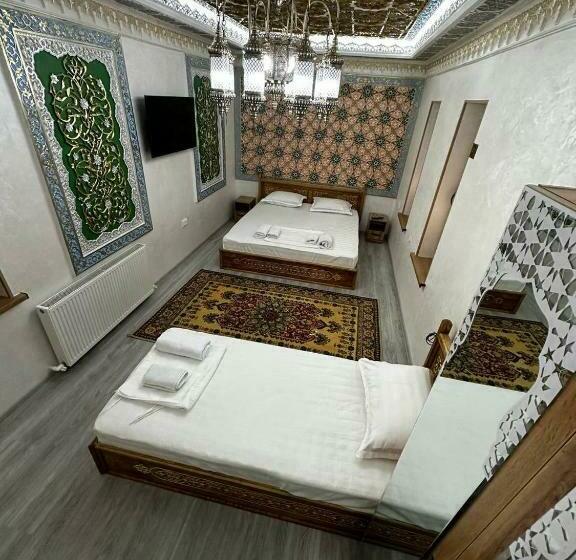 패밀리 스위트, Shoxtut Boutique