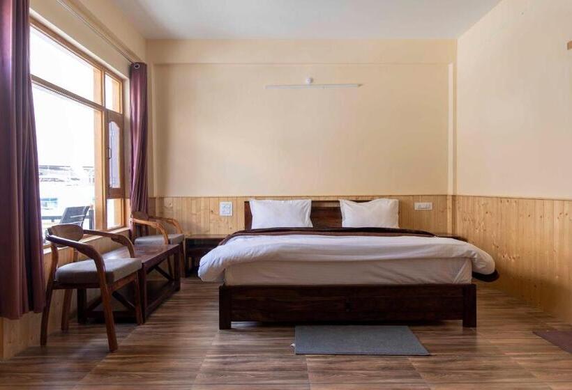 バルコニー付きスタンダードルーム, Zamling Donkhang