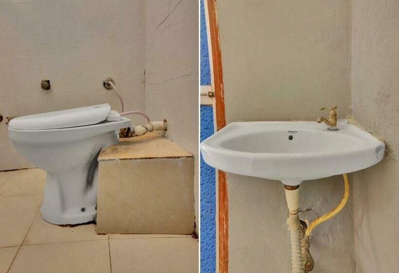 트리플 클래식 룸, Oyo Flagship Hotel Classic Inn