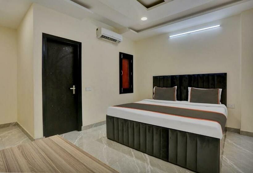 三人经典房间, Oyo Flagship Hotel Cloud Inn