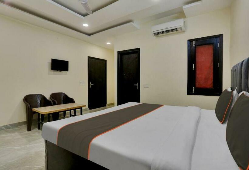 三人经典房间, Oyo Flagship Hotel Cloud Inn