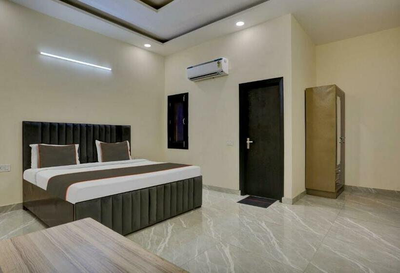 三人经典房间, Oyo Flagship Hotel Cloud Inn