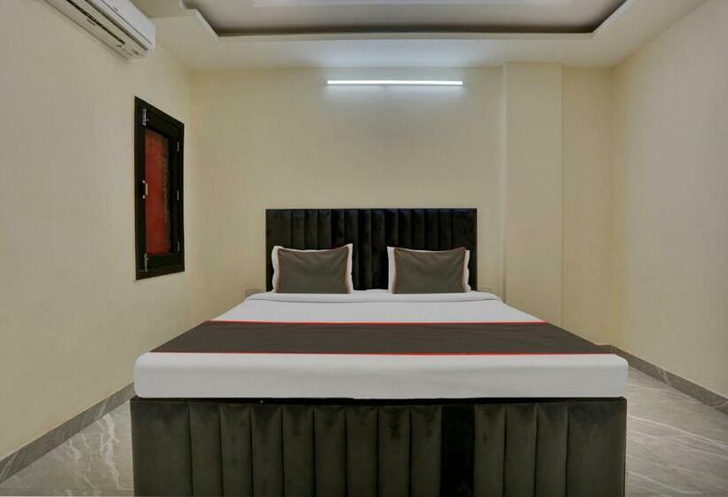 三人经典房间, Oyo Flagship Hotel Cloud Inn