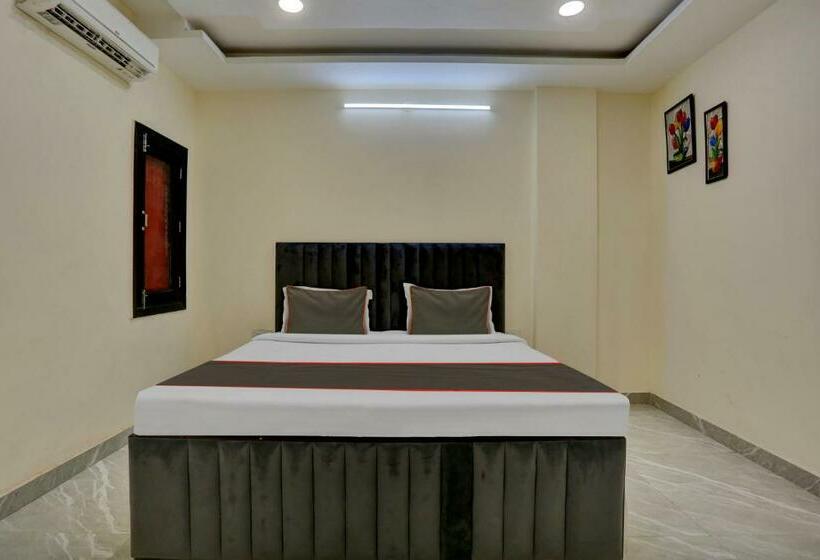 三人经典房间, Oyo Flagship Hotel Cloud Inn