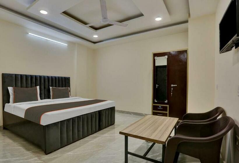 三人经典房间, Oyo Flagship Hotel Cloud Inn