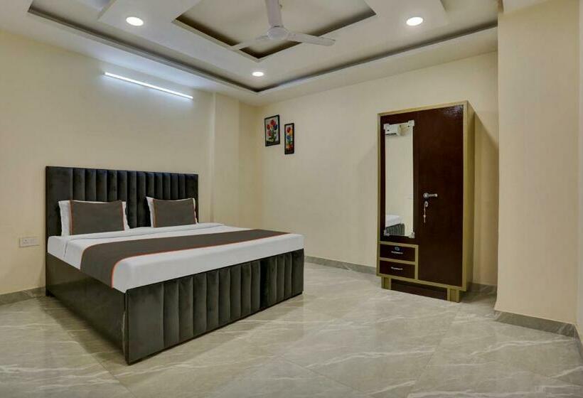 三人经典房间, Oyo Flagship Hotel Cloud Inn