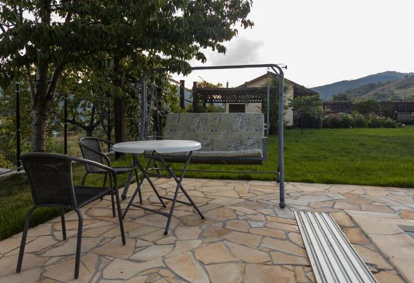 Дом 2 Спальни, Casa Tami