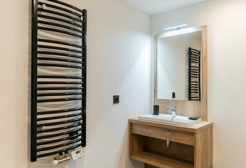 标准工作室, Roches Blanches By Daddy Pool Terresens