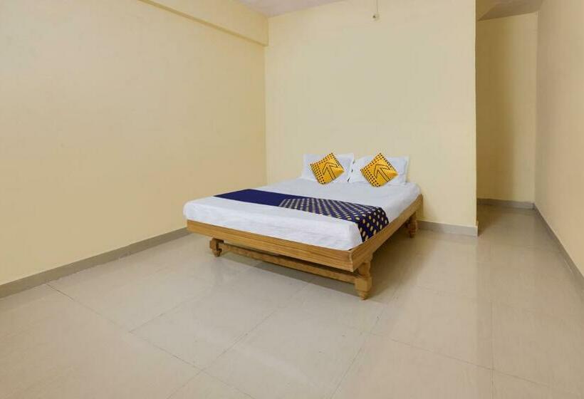 Трехместный Номер Классика, Spot On Hotel Shubham