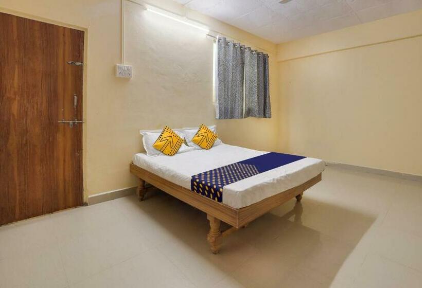 Трехместный Номер Классика, Spot On Hotel Shubham
