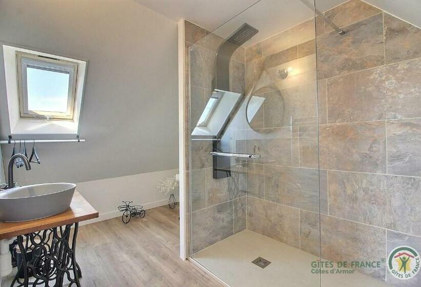 Номер Deluxe, Chambre De Kergomar