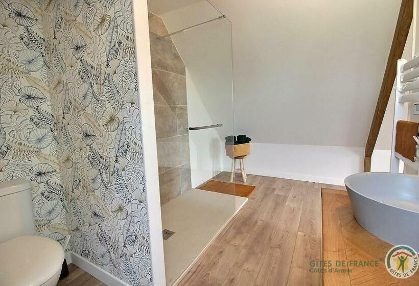 Номер Deluxe, Chambre De Kergomar