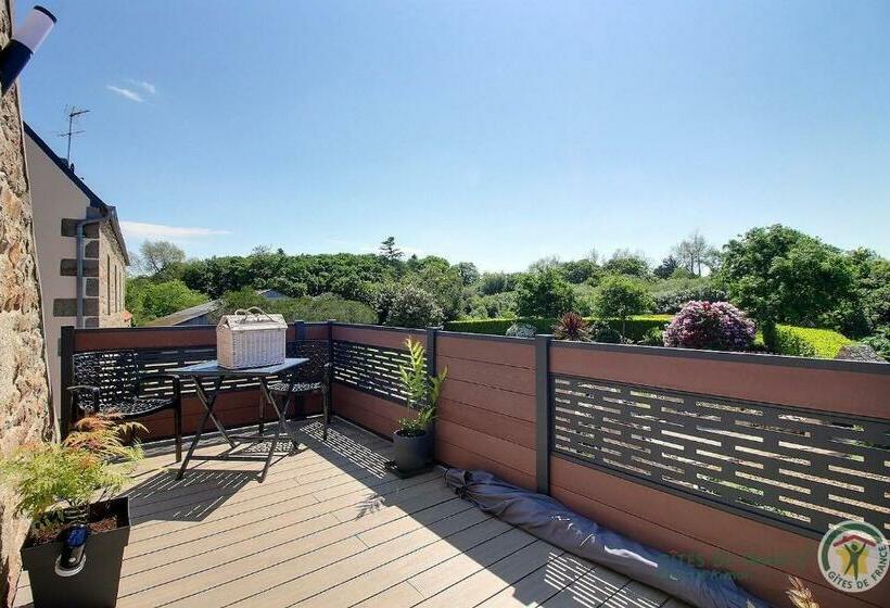 Номер Deluxe, Chambre De Kergomar