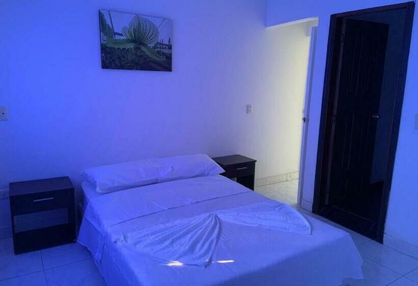 标准间, Acuario Melgar