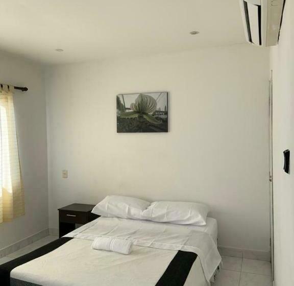 标准间, Acuario Melgar