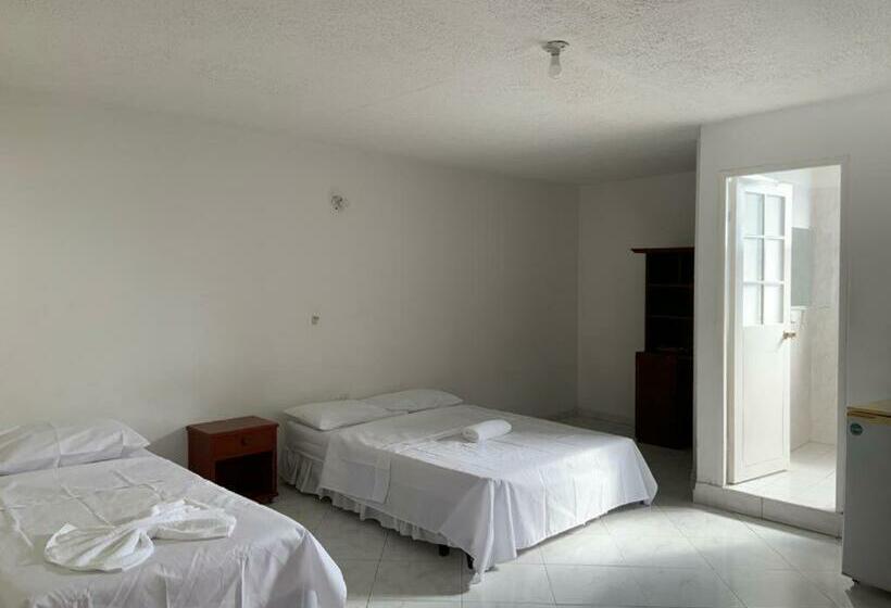 家庭间, Acuario Melgar