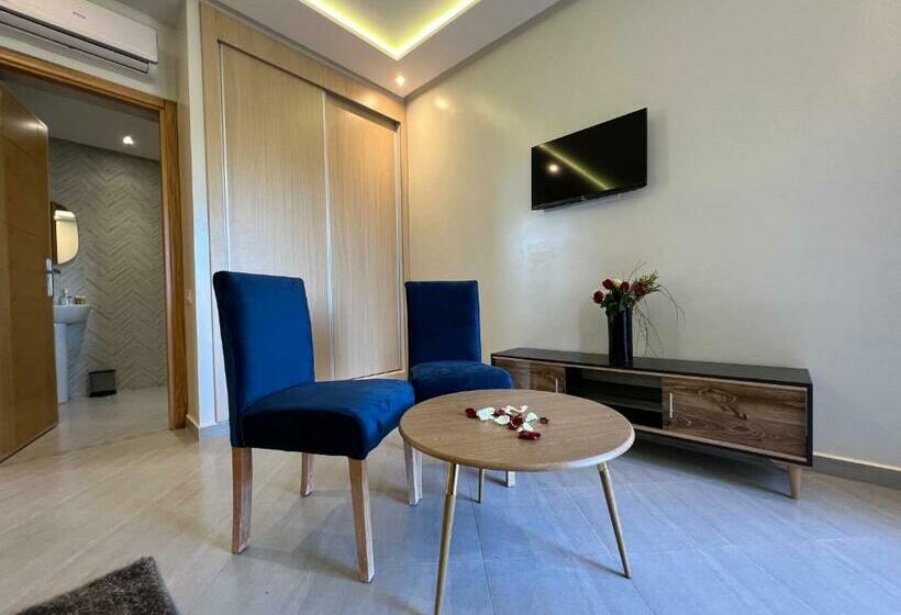 اتاق استاندارد با چشم‌انداز استخر, Dar Fatima Tamazouzt