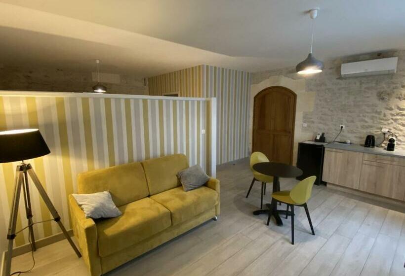 带露台的套间, Château Pellisson