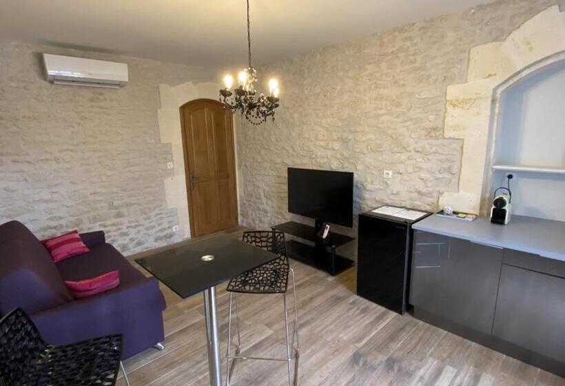 套房, Château Pellisson