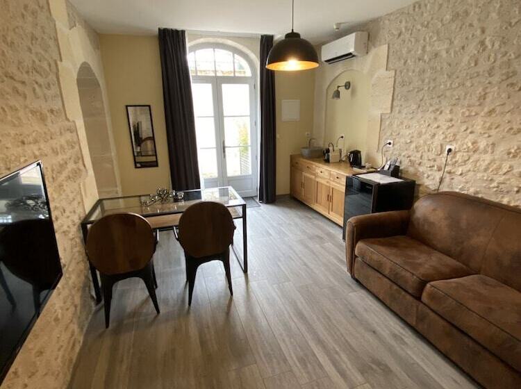 套房, Château Pellisson