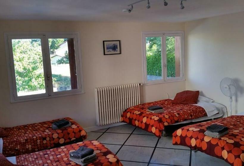 Четырехместный Номер Стандарт, Quillan La Vue   Chambres D Hôtes