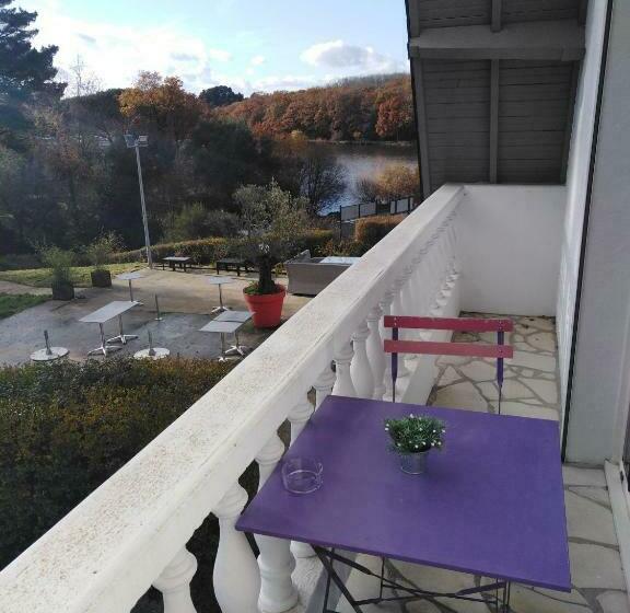 غرفة سوبيريور عائلية, Hôtel Restaurant Logis Coté Lac