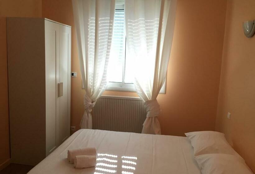 غرفة قياسية, Hôtel Restaurant Logis Coté Lac