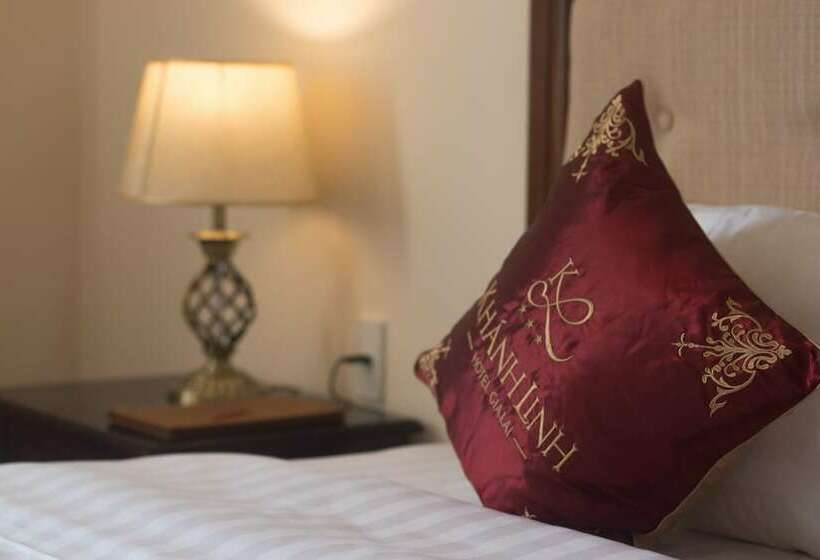 اتاق سوپریور, Khanh Linh