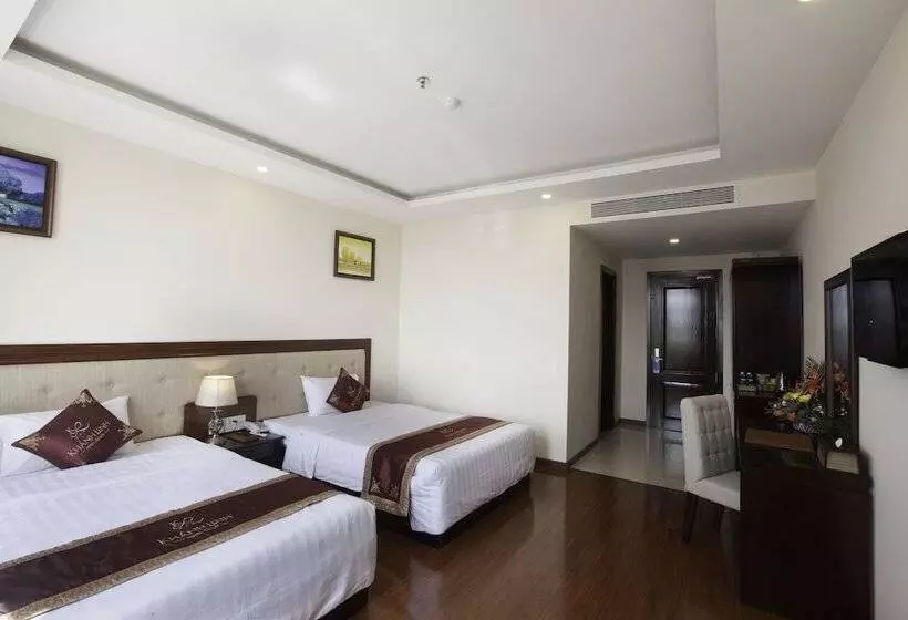 اتاق سوپریور, Khanh Linh