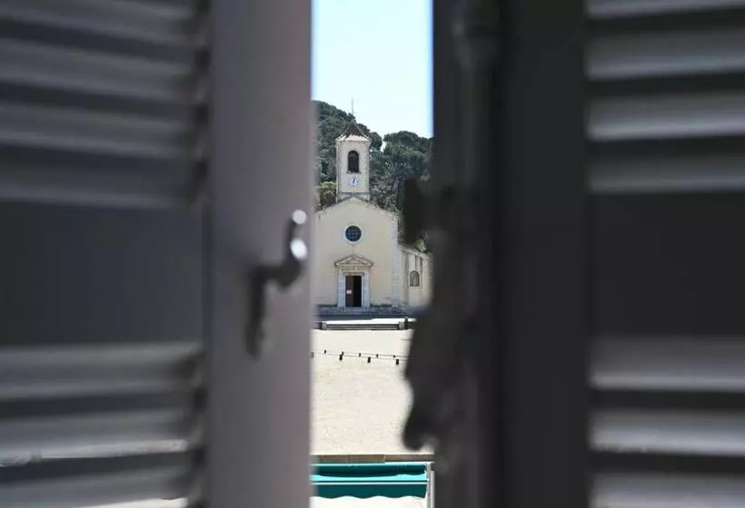 スタンダードスタジオ, L Arche De Porquerolles